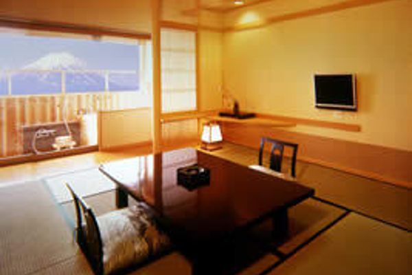 (RYOKAN) Fuji Kawaguchiko Onsen Lakeland Hotel Mizunosato (Fujikawaguchiko-machi)